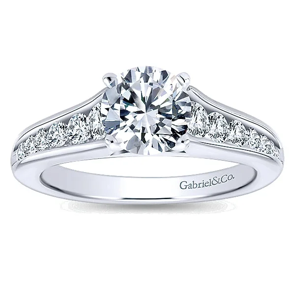 GABRIEL & CO "Classic" Engagement Ring