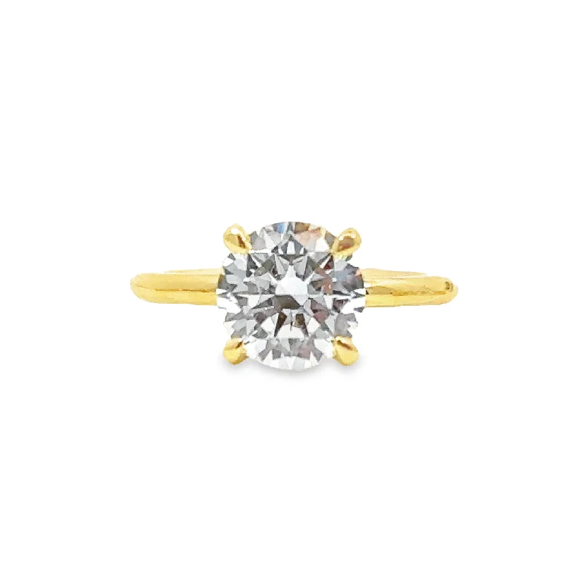 Padis Classique Solitaire Engagement Ring