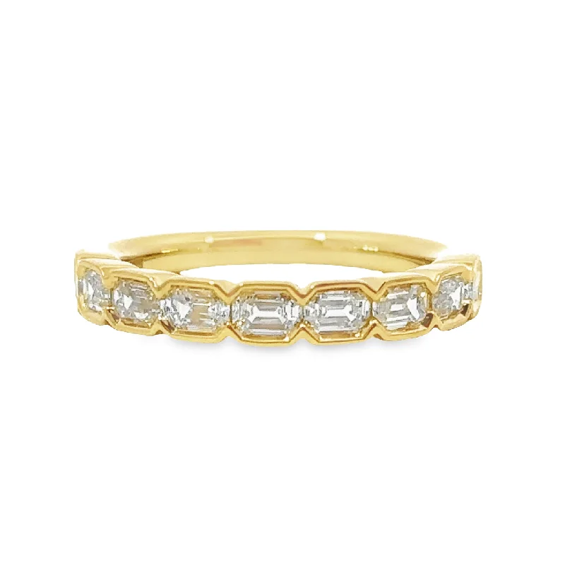 A JAFFE Diamond Wedding Band