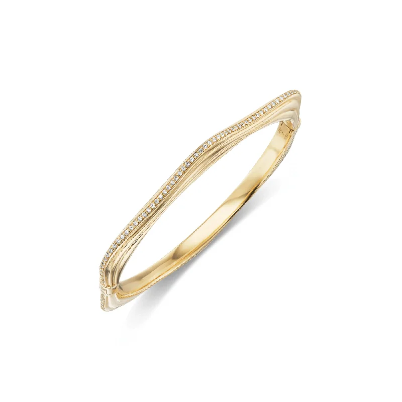 18K Yellow Gold Wave Diamond Bangle